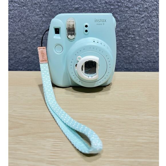 Fujifilm Instax Mini 9 Instant Film Camera Ice Blue With Black Case Tested - Picture 1 of 13